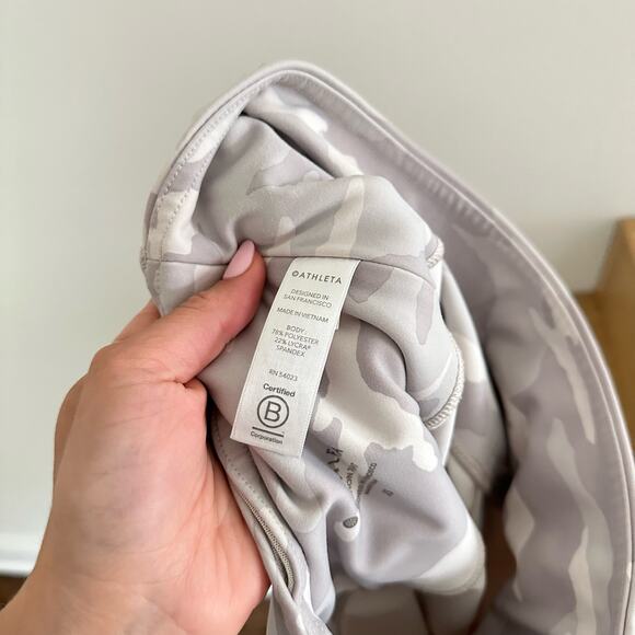 Athleta Elation 7/8 Tight Pull On Camo Print Activewear Leggings Gray XS - Picture 8 of 11